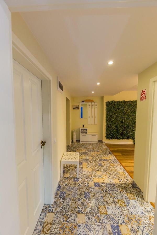 Apartament Carol シナヤ エクステリア 写真