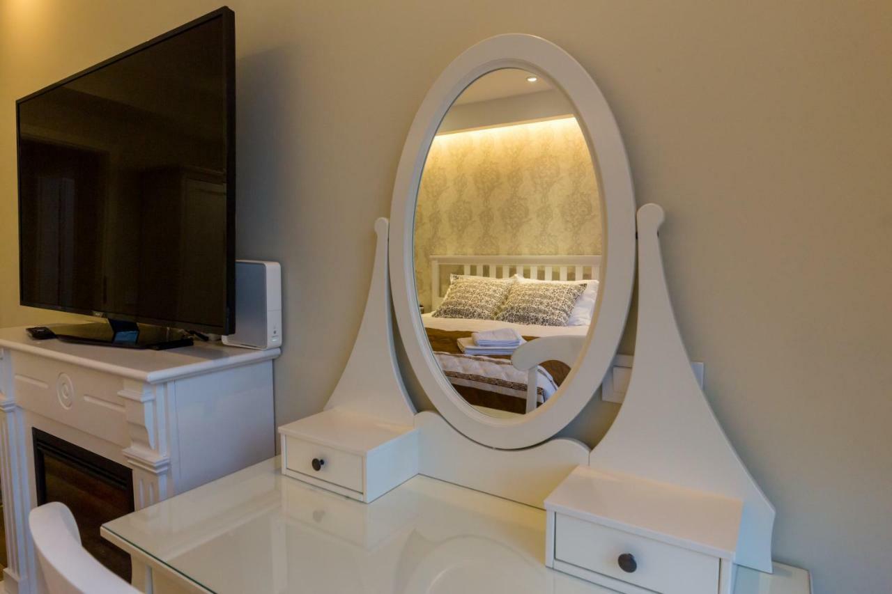 Apartament Carol シナヤ エクステリア 写真
